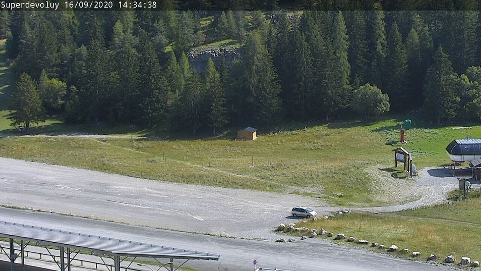 Webcam located at: Lower part Superdévoluy