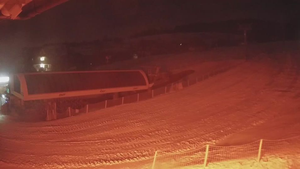 Webcam located at: Male Ciche - Base station