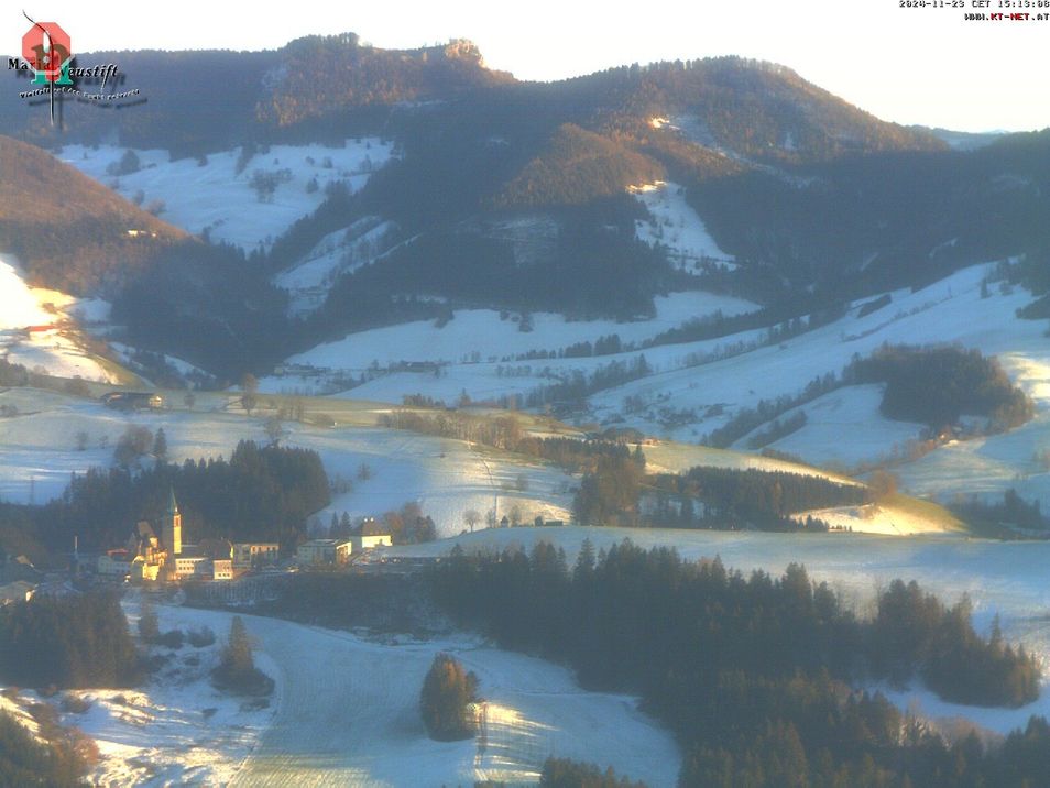 Webcam located at: Maria Neustift at mount Glasenberg