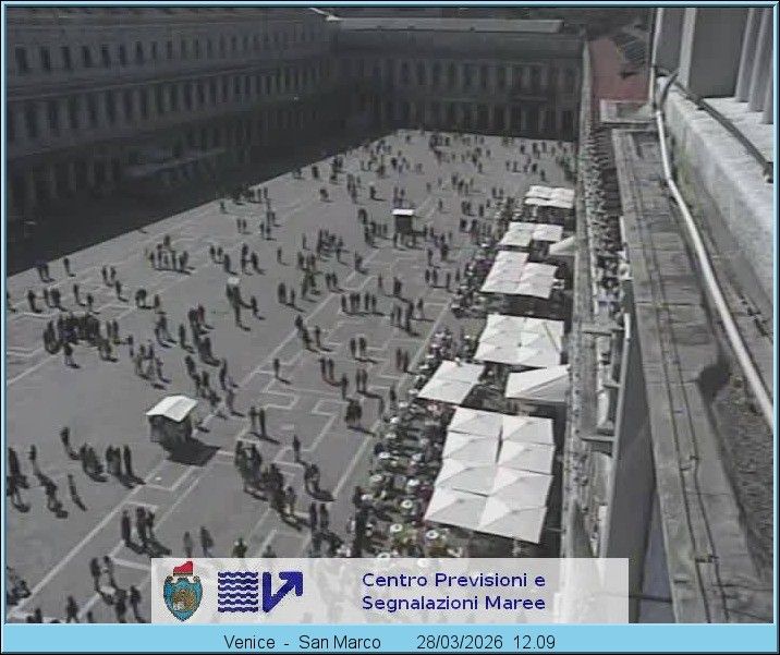 Webcam mit dem Standort: Markusplatz - Venedig - Dogenpalast