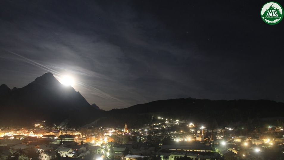 Webcam located at: Mittenwald Webcam