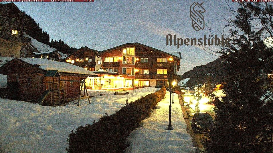 Webcam located at: Mittelberg, Hotel Alpenstueble