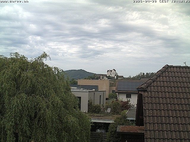 Webcam located at: Möriken village - View Castle Wildegg
