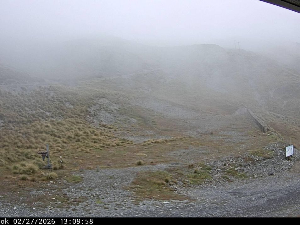 Webcam located at: Mount Cheeseman - Learners area