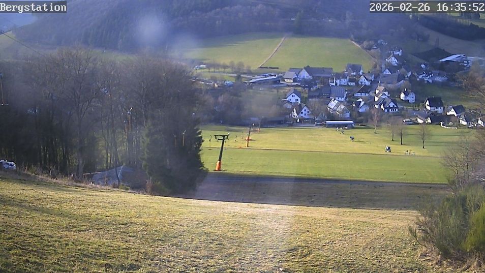 Webcam located at: Mountain station Sellinghausen