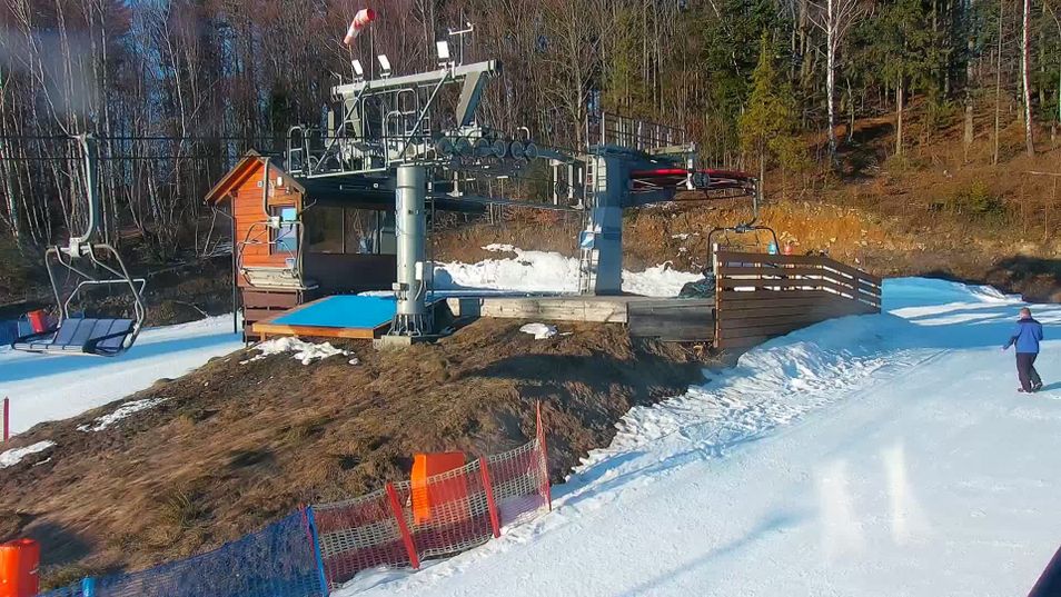 Webcam mit dem Standort: Nowa Osada - Bergstation Sessellift