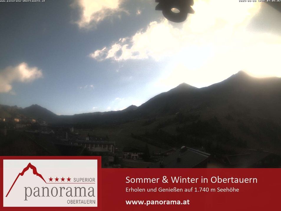 Webcam located at: Panorama hotel Obertauern