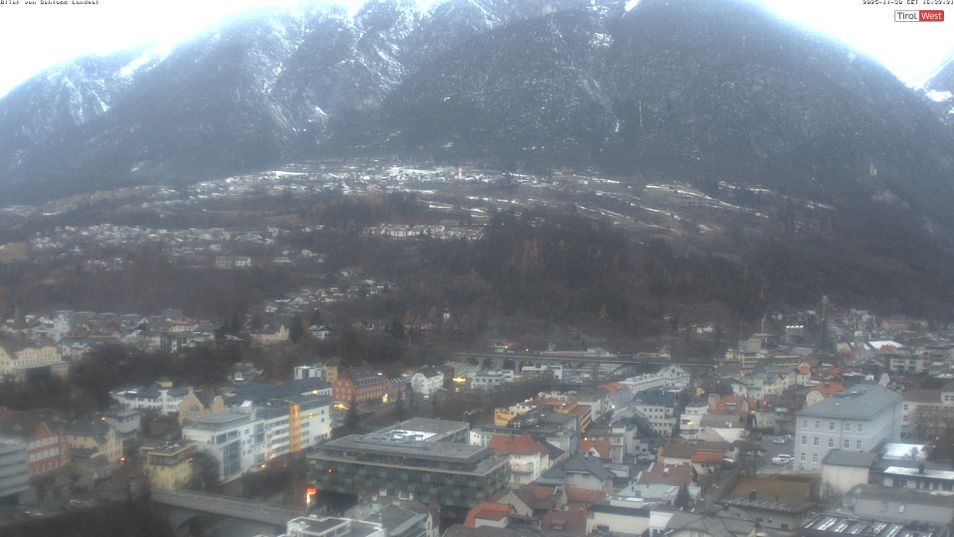 Webcam located at: Panoramic view of Landeck in Tyrol