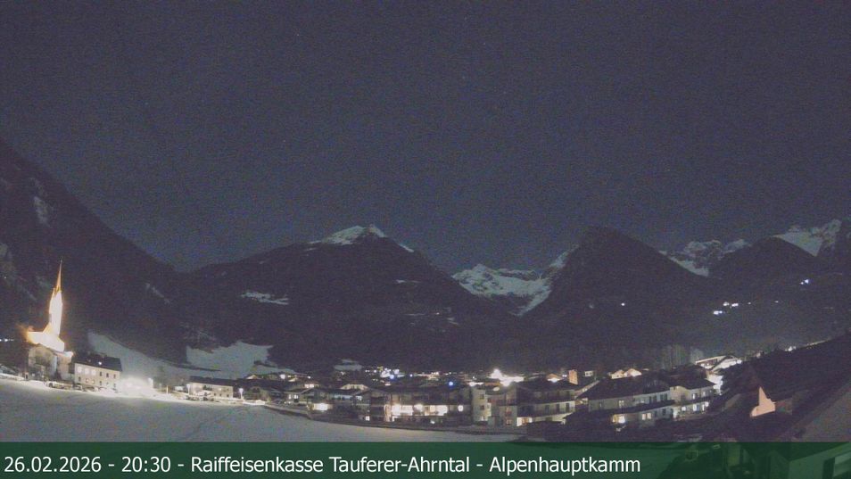 Webcam mit dem Standort: Raiffeisenkasse Luttach