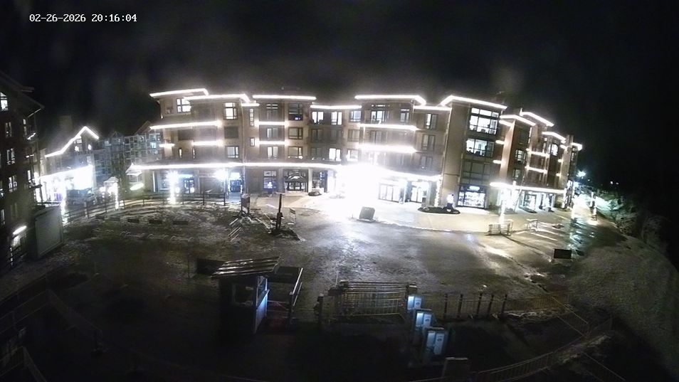 Webcam mit dem Standort: Revelstoke Mountain Resort Village