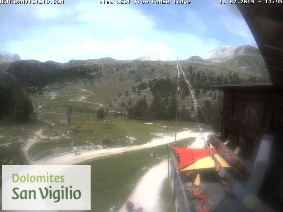 Webcam located at: San Vigilio – Mountain lodge Fanes