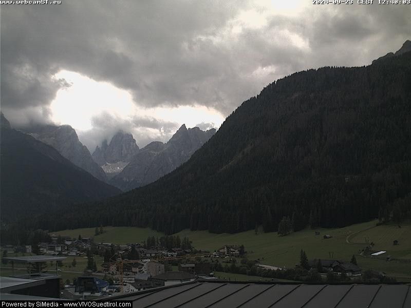 Webcam located at: Sexten - View from Hotel Gruber