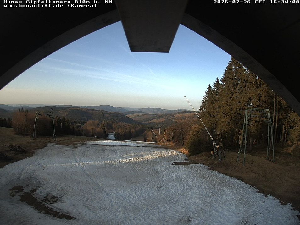 Webcam located at: Ski piste Bödefeld-Hunau