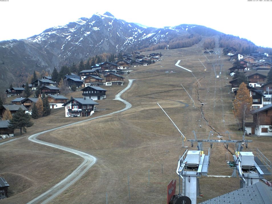 Webcam located at: Rosswald - ski run