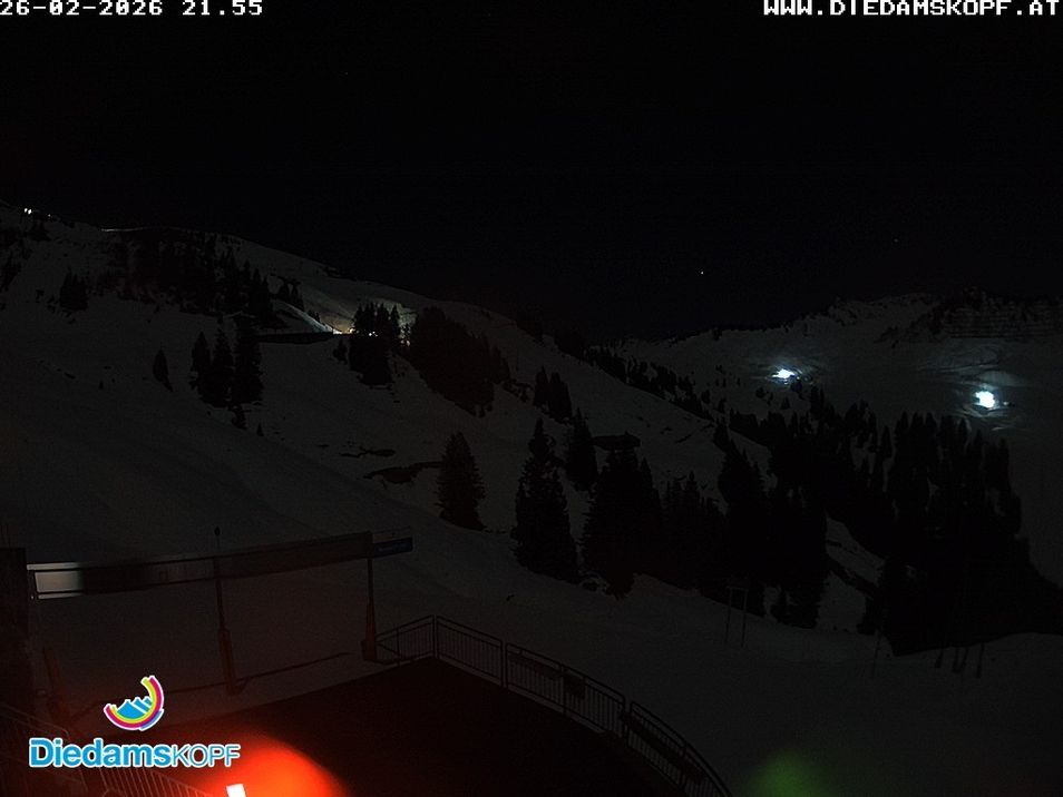 Webcam located at: Ski Resort Diedamskopf - Wedelstube