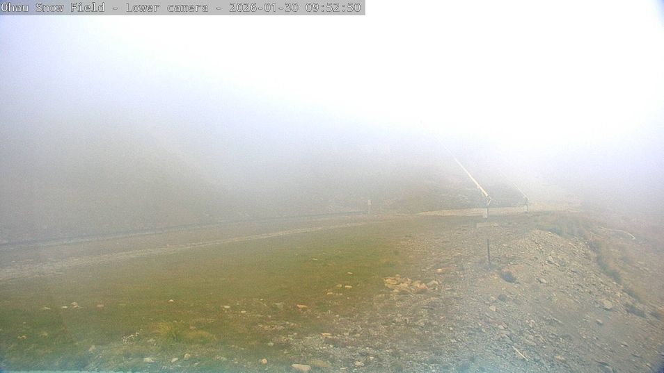 Webcam located at: Ohau Snowfields - Snow Mat Slope