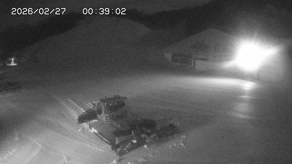 Webcam mit dem Standort: Skigebiet Gala Yuzawa - Blick auf die Piste