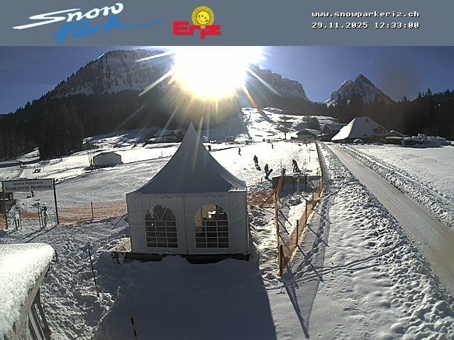 Webcam located at: Snowpark Eriz - Kids area
