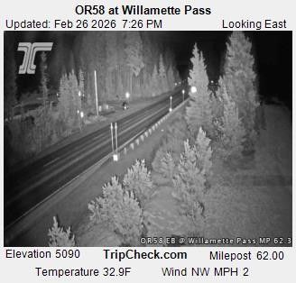 Webcam mit dem Standort: Willamette Pass: Blick auf die Strasse