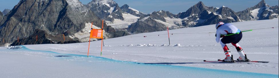 The races take place for the most part on glacier terrain.