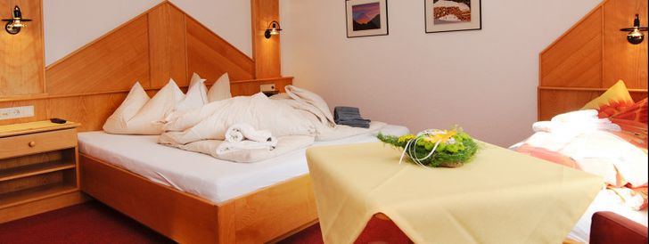 Apart Zimalis in Galtür Tirol bei Ischgl-Paznaun, Dreibettzimmer